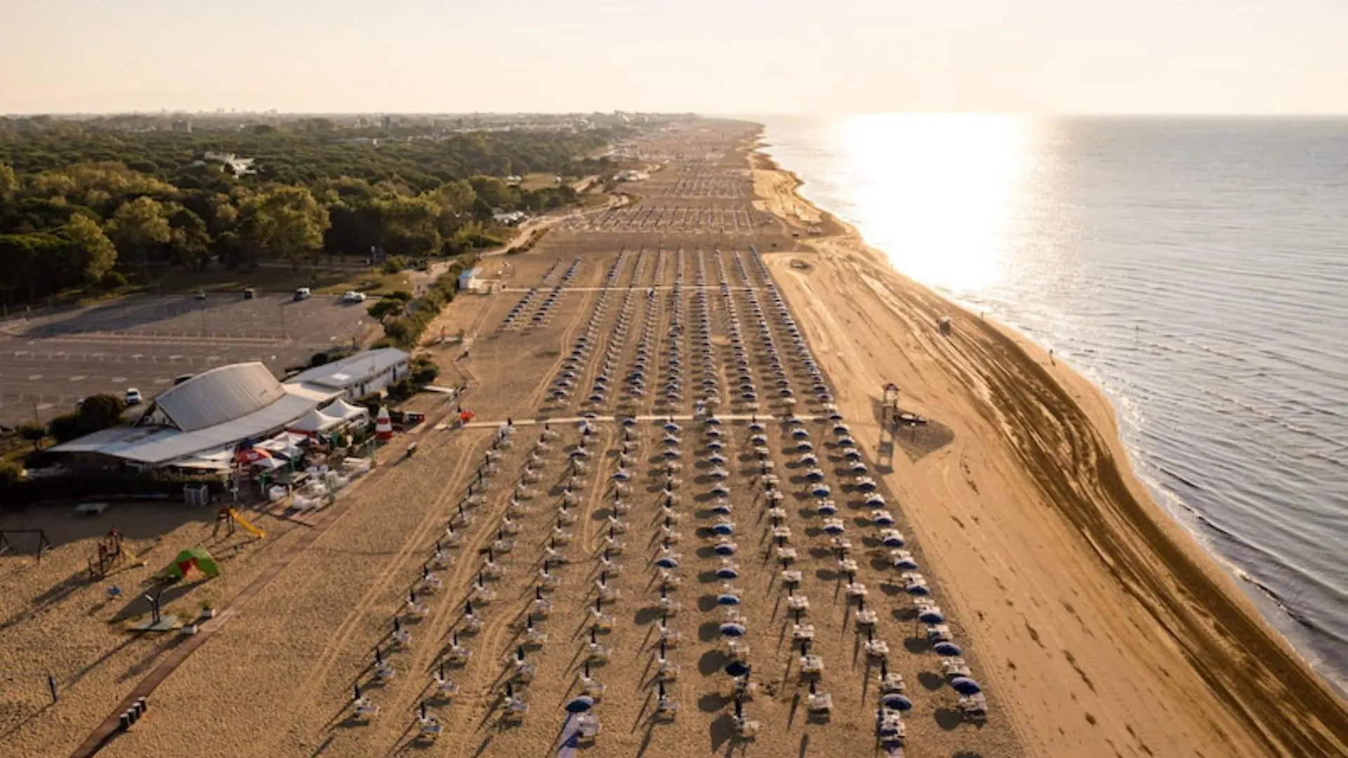 Comfortable Flat On The Top Floor- Beahost Bibione Italy