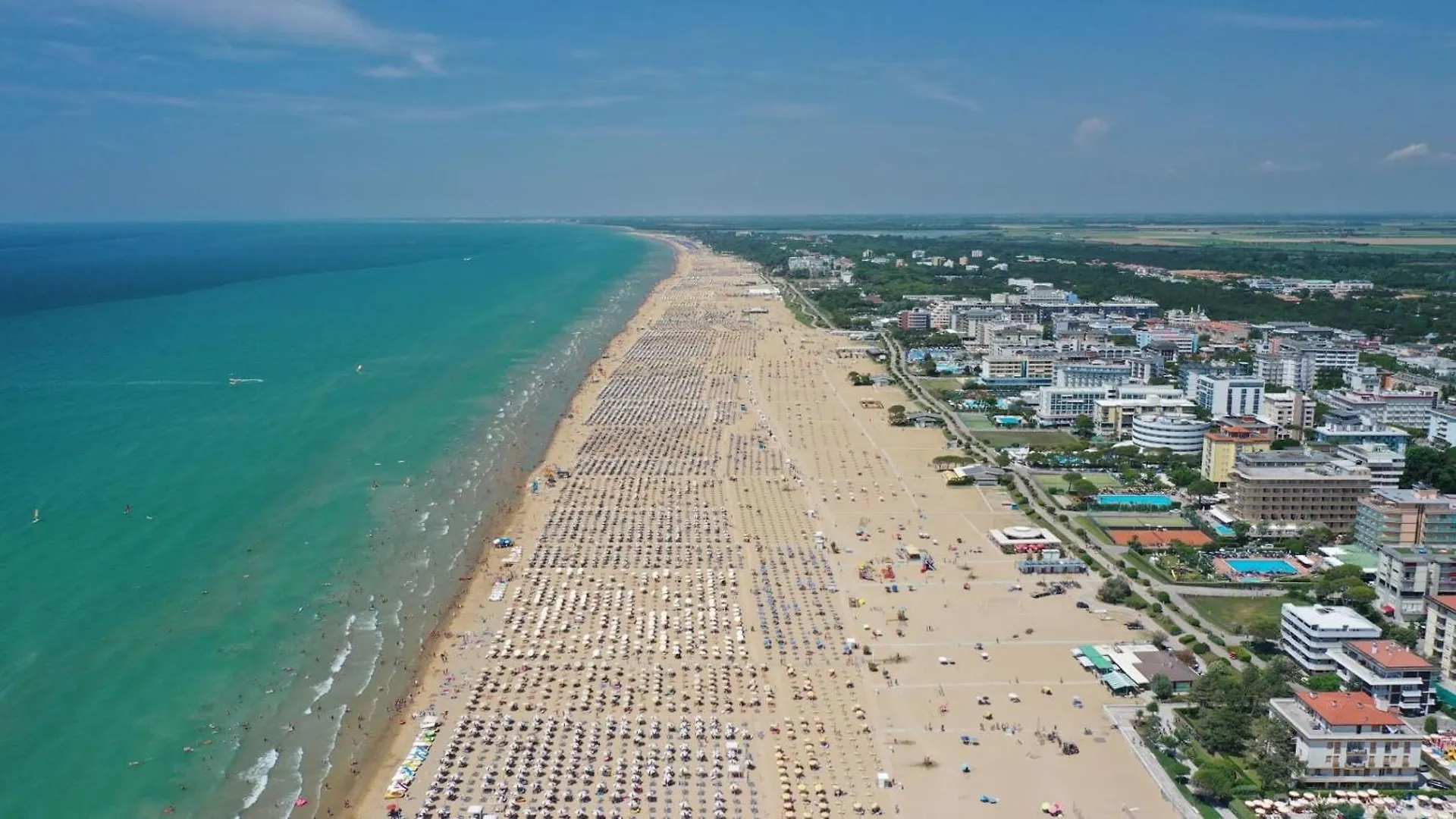 Comfortable Flat On The Top Floor- Beahost Bibione 0*,  Italy
