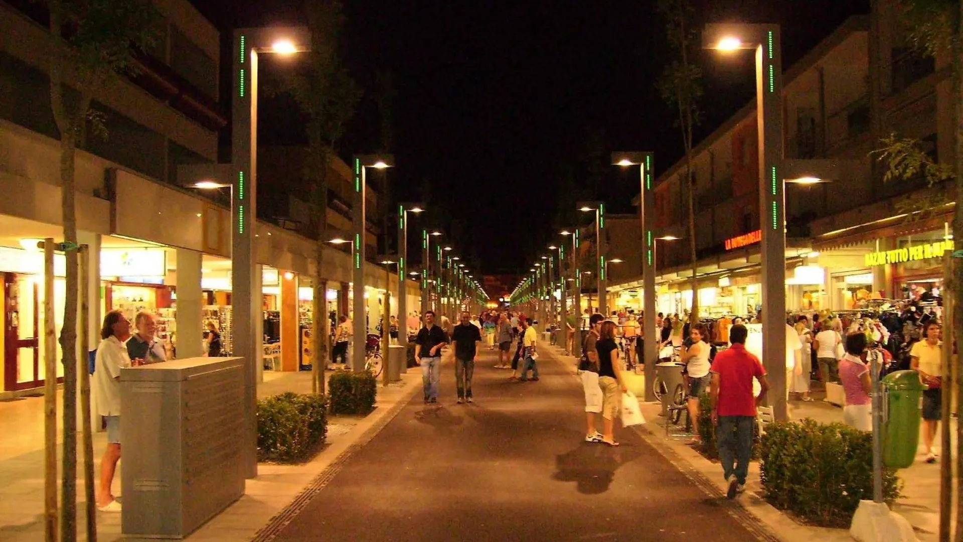 Comfortable Flat On The Top Floor- Beahost Bibione Italy