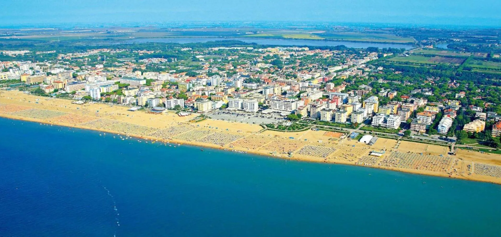 Comfortable Flat On The Top Floor- Beahost Bibione Apartment